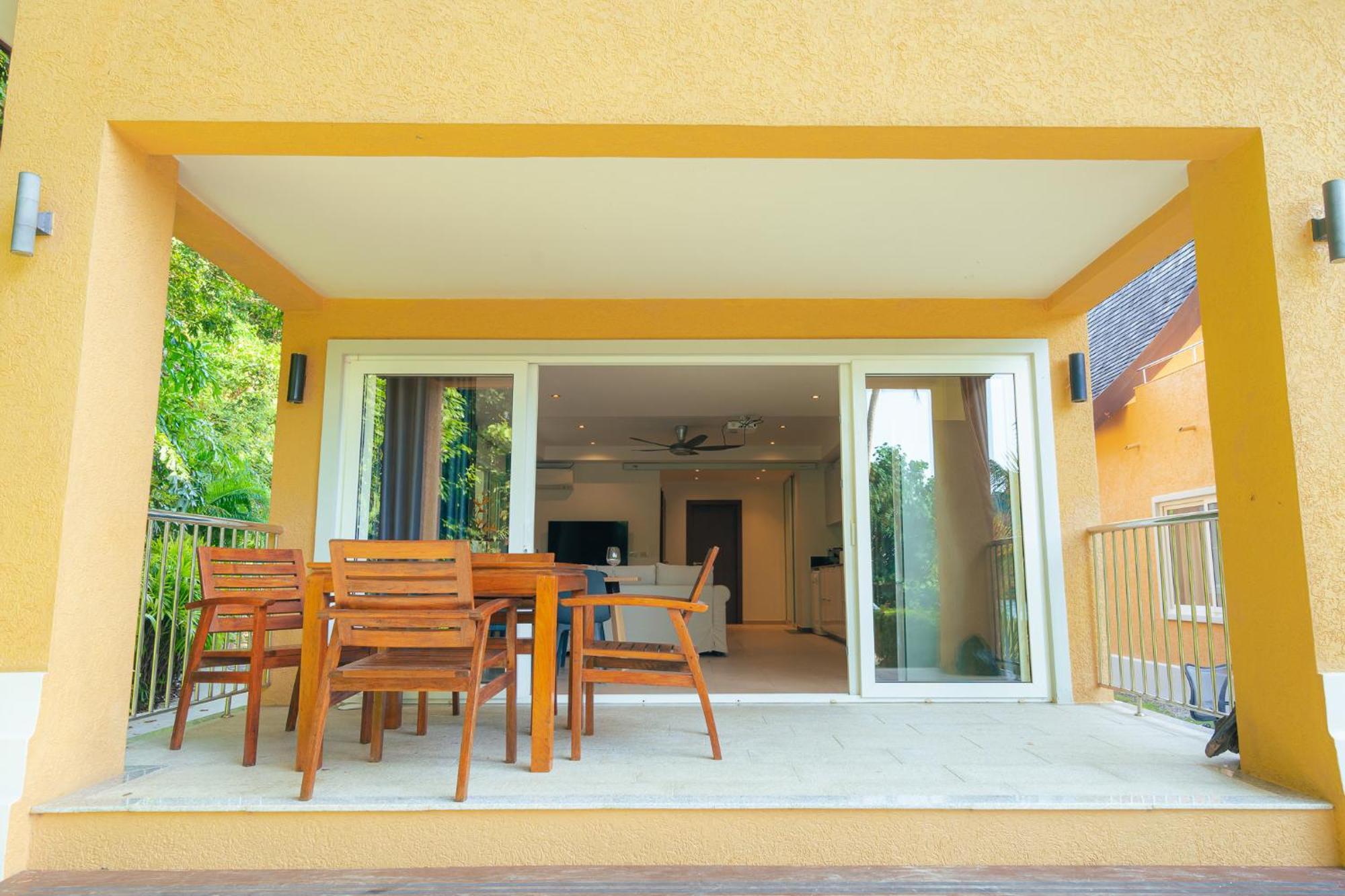 Villa Solario Beachfront -