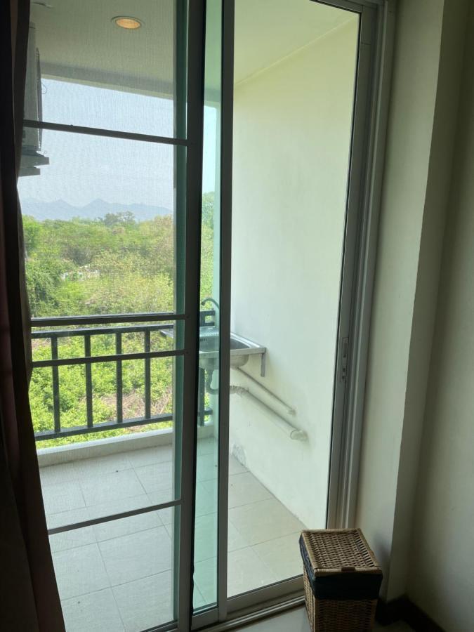 Grand Hotel Lopburi
