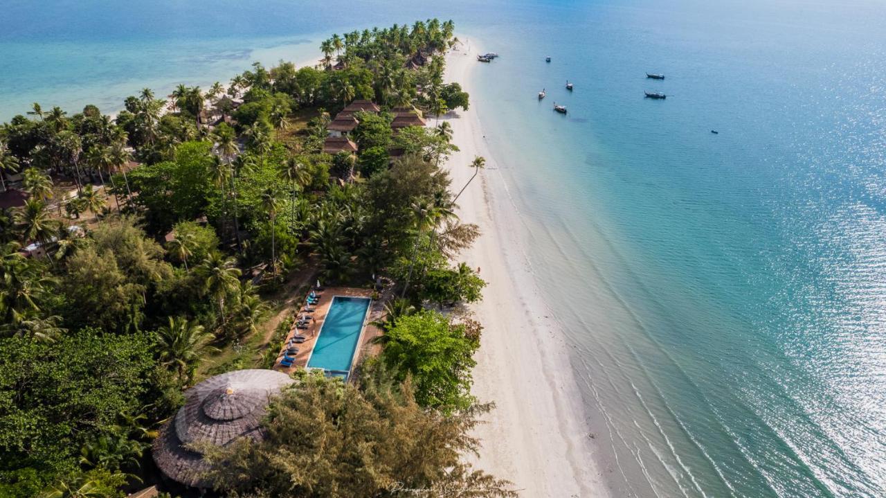 Hotel Pawapi Beach Resort Koh Mook Koh Mook
