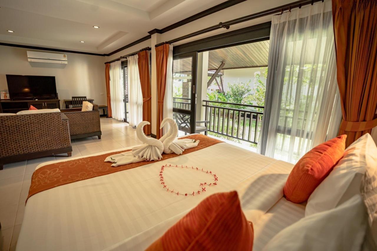 Resort Am Samui Palace 3*