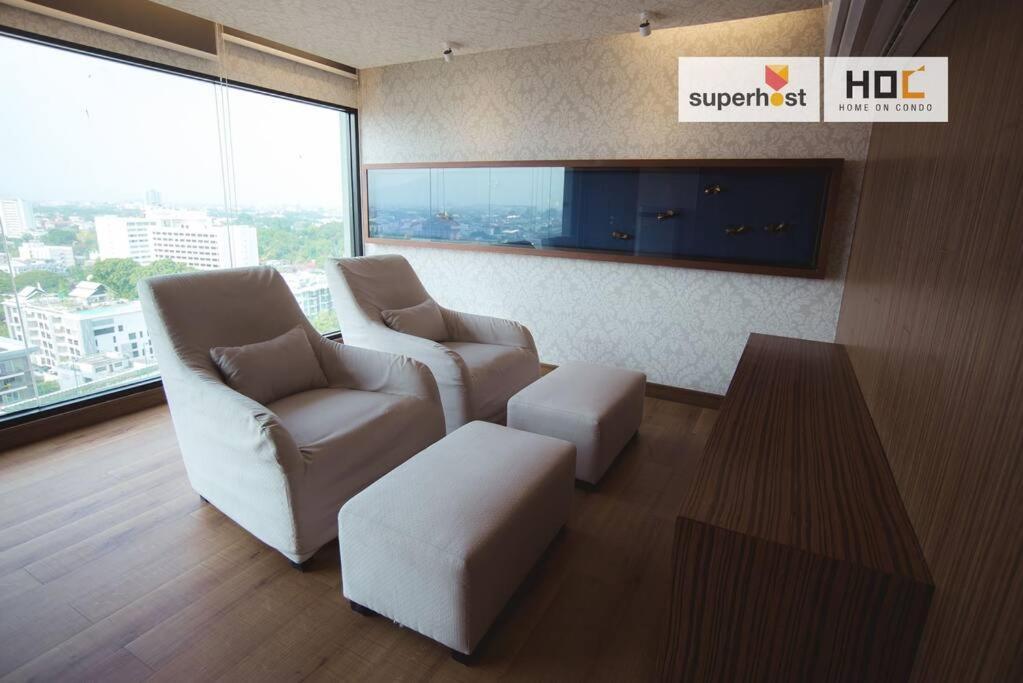 Modern 2-bedroom With Pool *