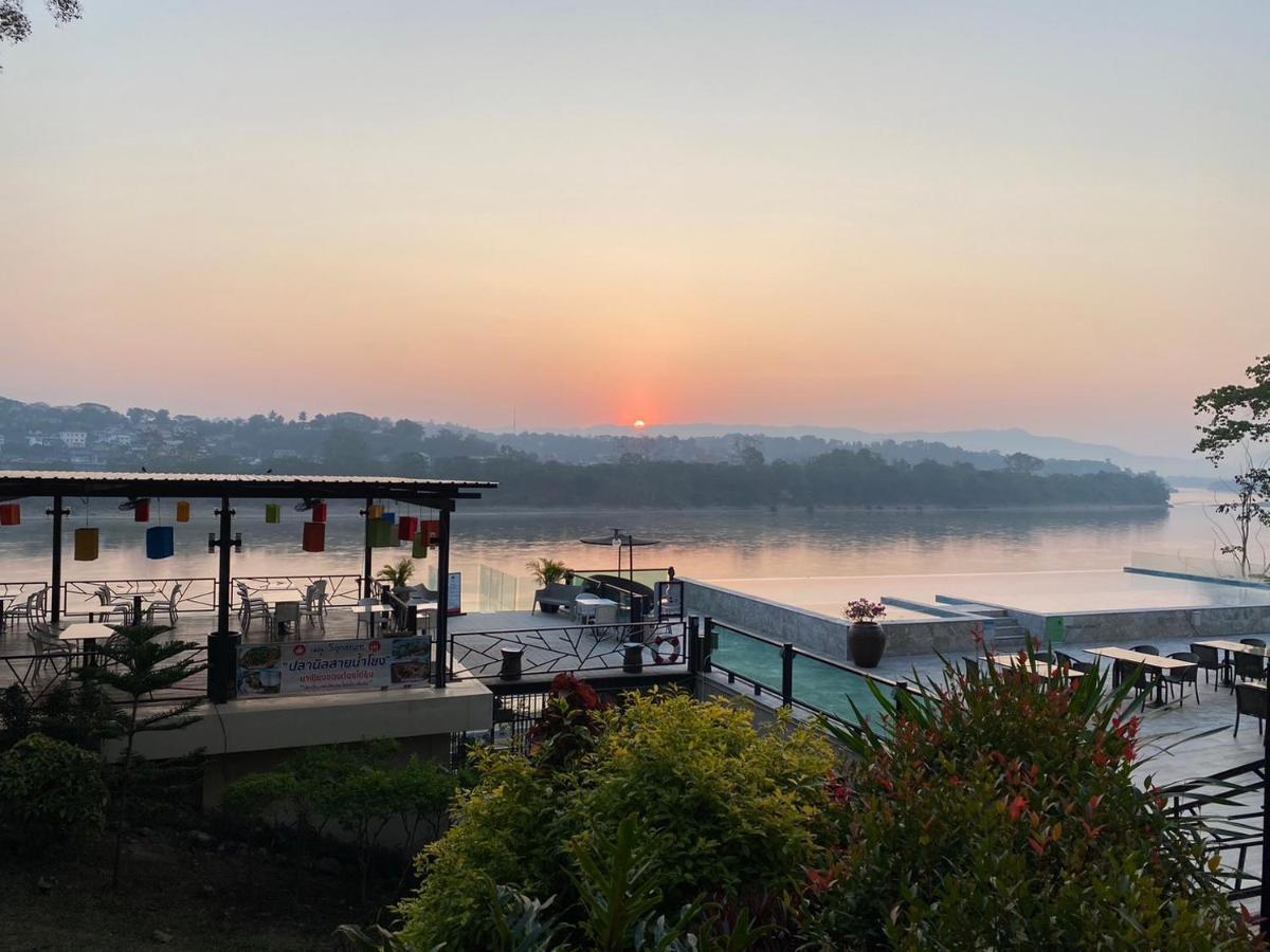 Chiangkhong Teak Garden Riverfront Onsen Hotel- Sha Extra 4* Chiang Khong