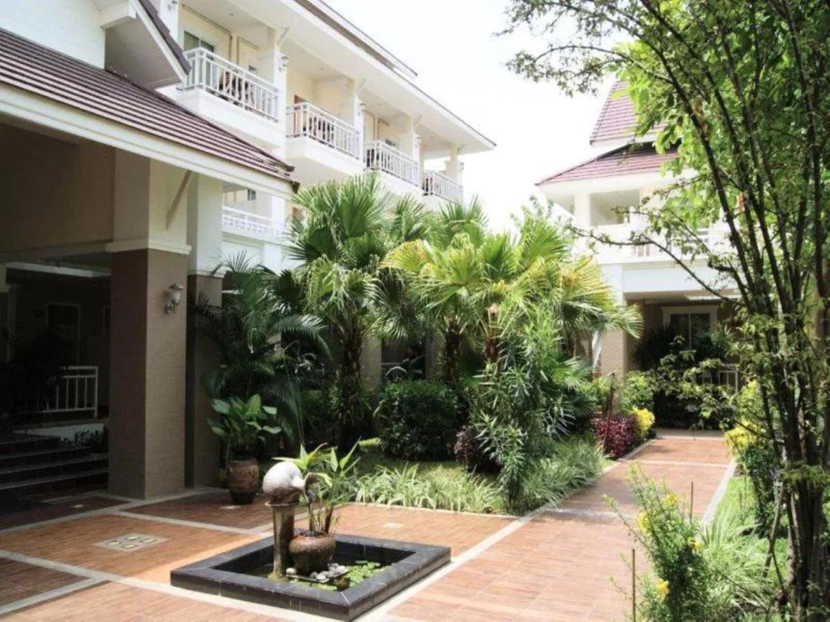Tonwa Hotel