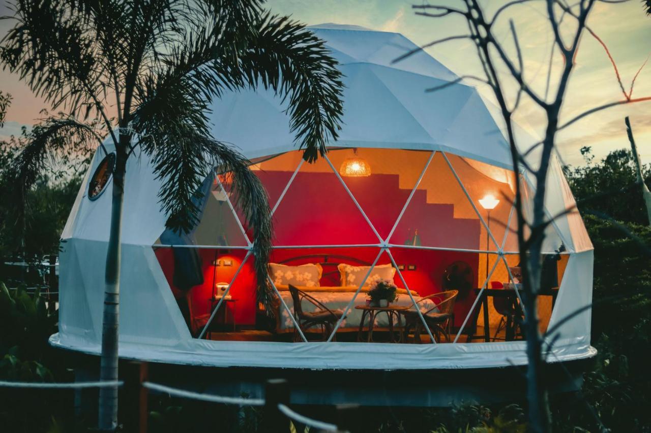 Nakara & Glamping Villa Udon Thani