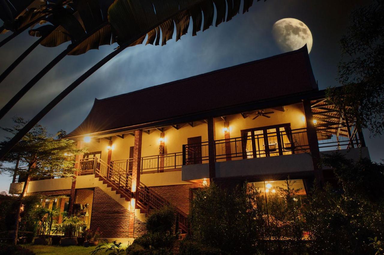 Villa Nakara & Glamping Udon Thani