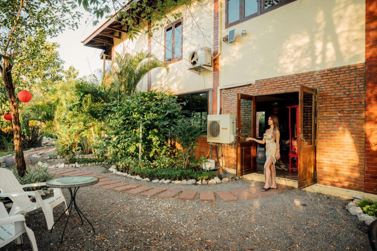 Villa Nakara & Glamping Udon Thani