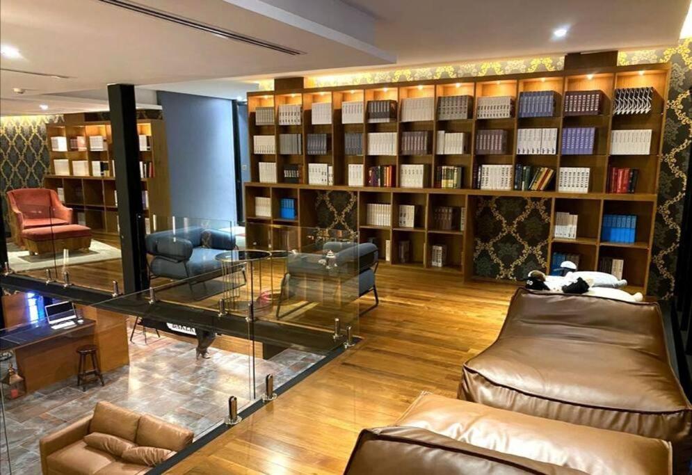 D68 Exclusive Junior Apartment Kamala Beach