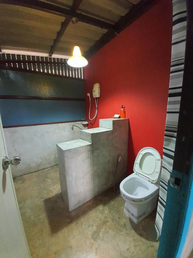 Inn Bansuanrimnam Pakchong 2*