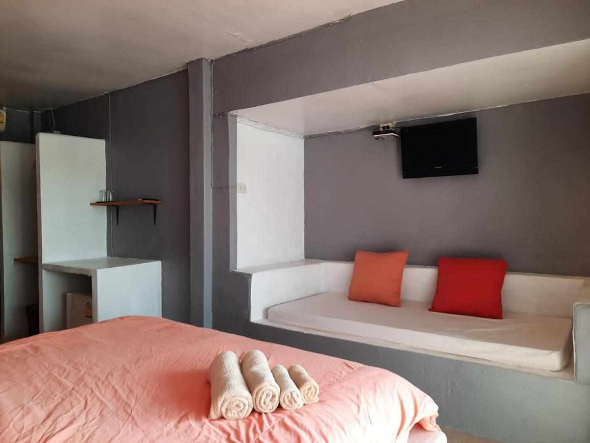 Chasorn Riverside Resort 3*