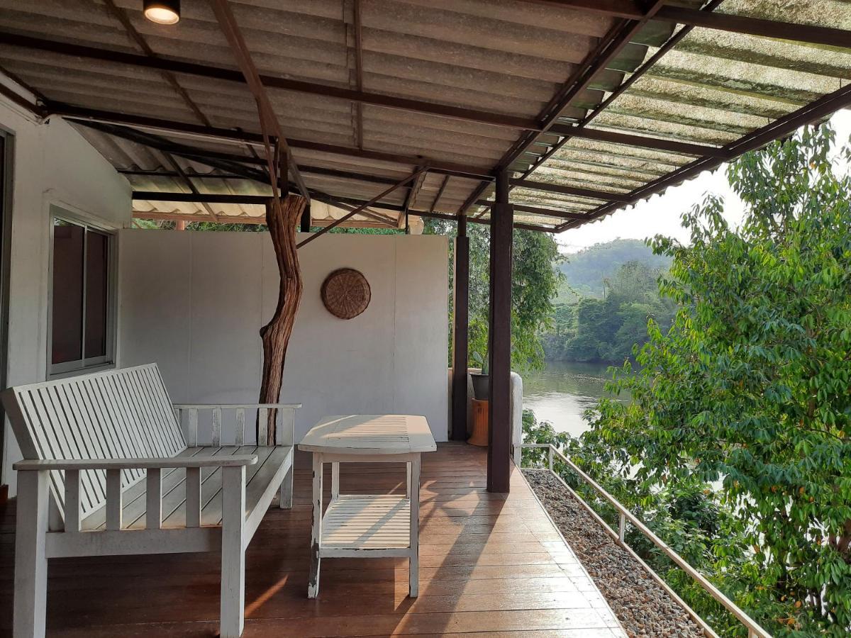 Chasorn Riverside