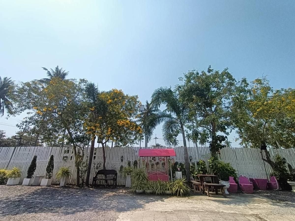 Saan Rak Resort *