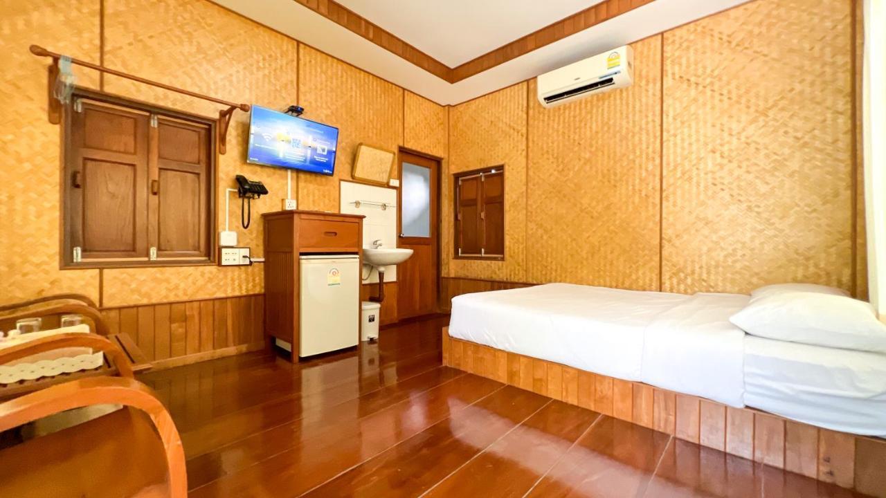 Baan Siriporn - โรงแรมบ้านศิริพร Resort