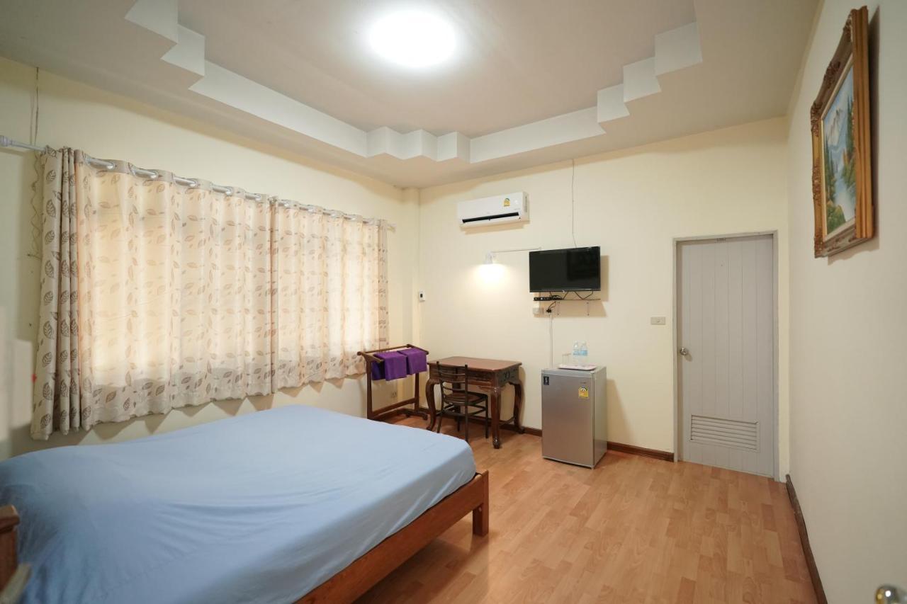 Hotel Baan Sabuy Jung