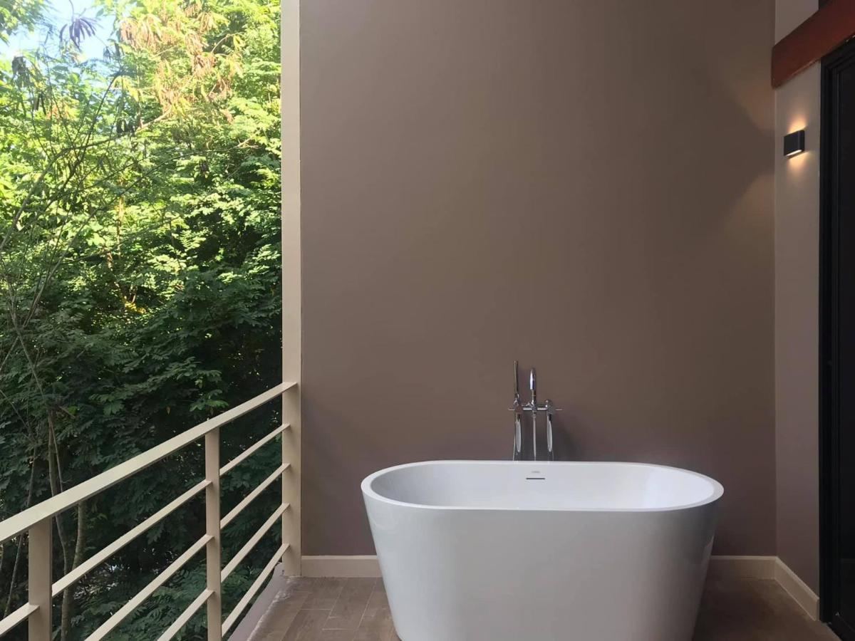 Onhill Village Hotel