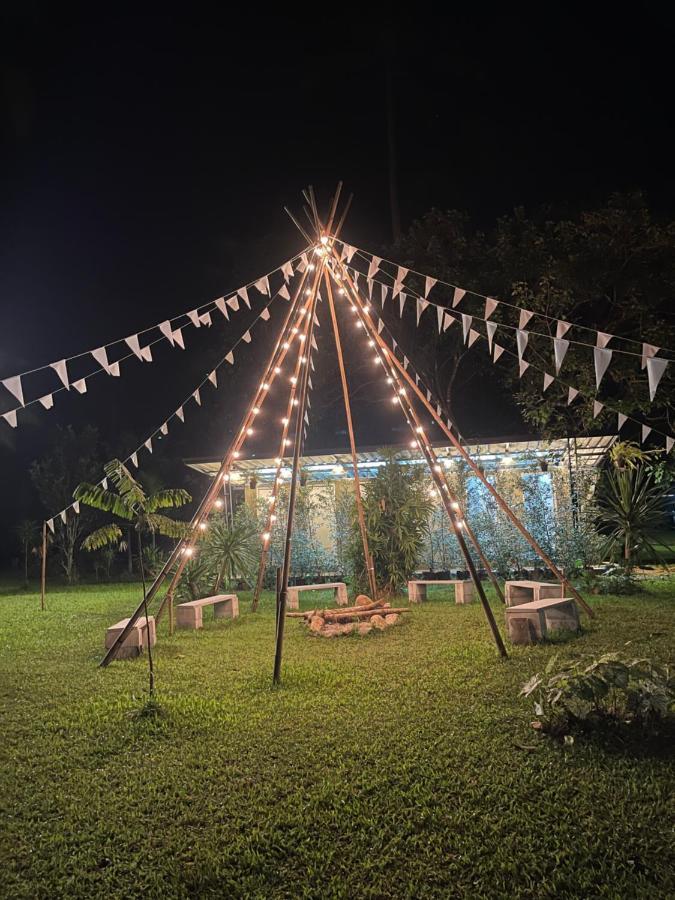 Resort Khaosok Monkeys & River Camps