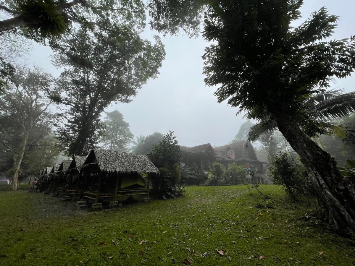 Resort Khaosok Monkeys & River Camps *