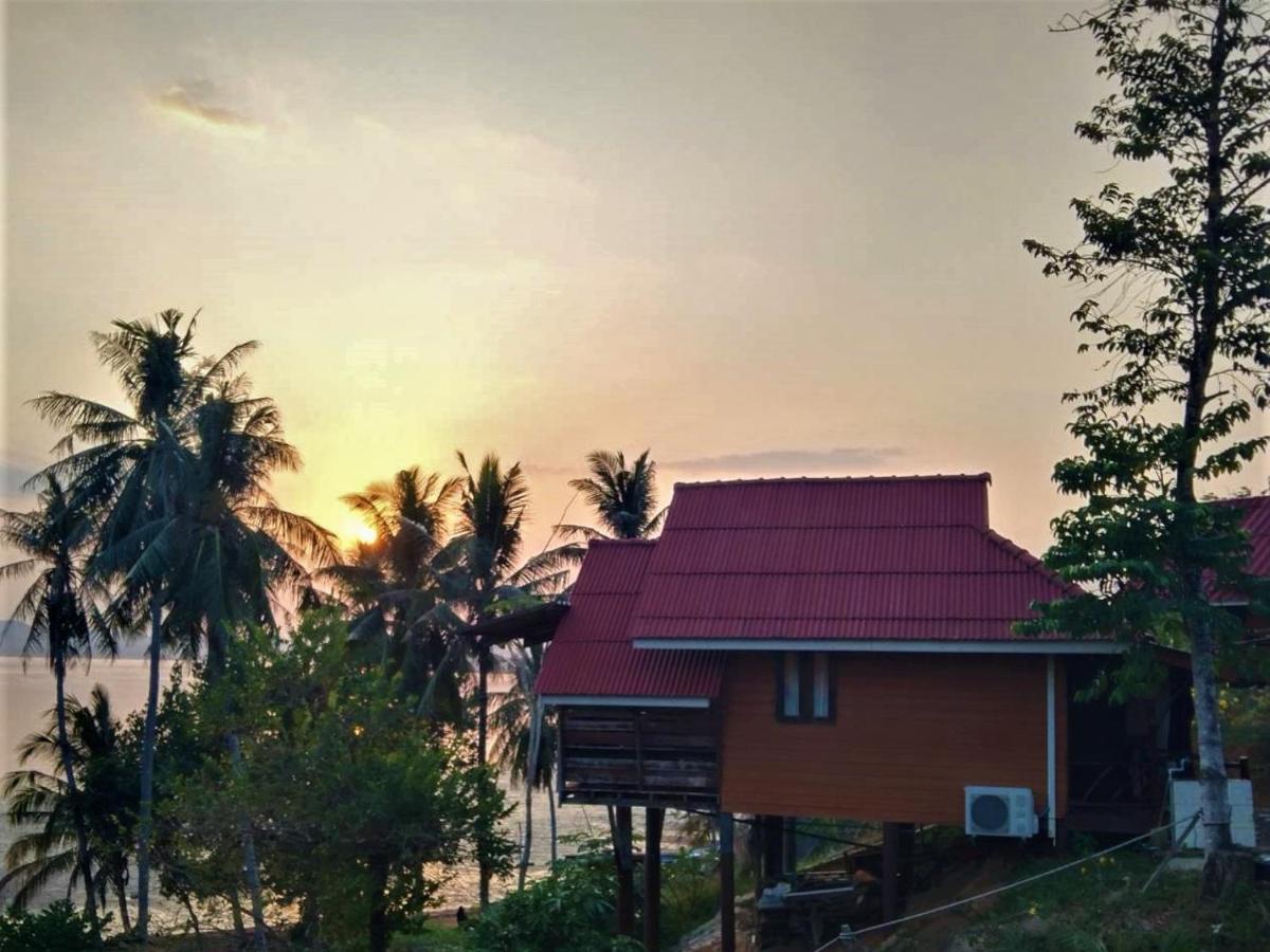 Guest house Three Monkeys *