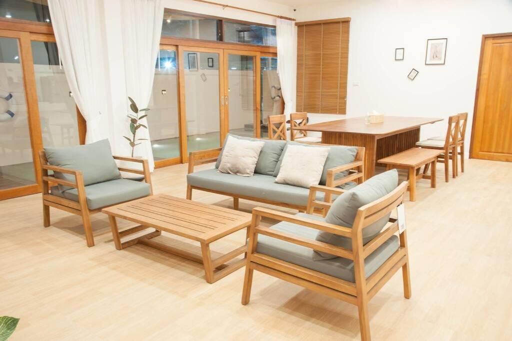 Villa Chao Sam Ran Pool Villa: Beachfront Retreat In Phetchaburi Haad Chao Samran