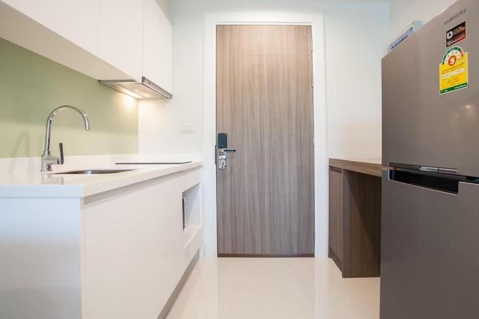 Apartment The Sunshine Bangsaray Bang Sare