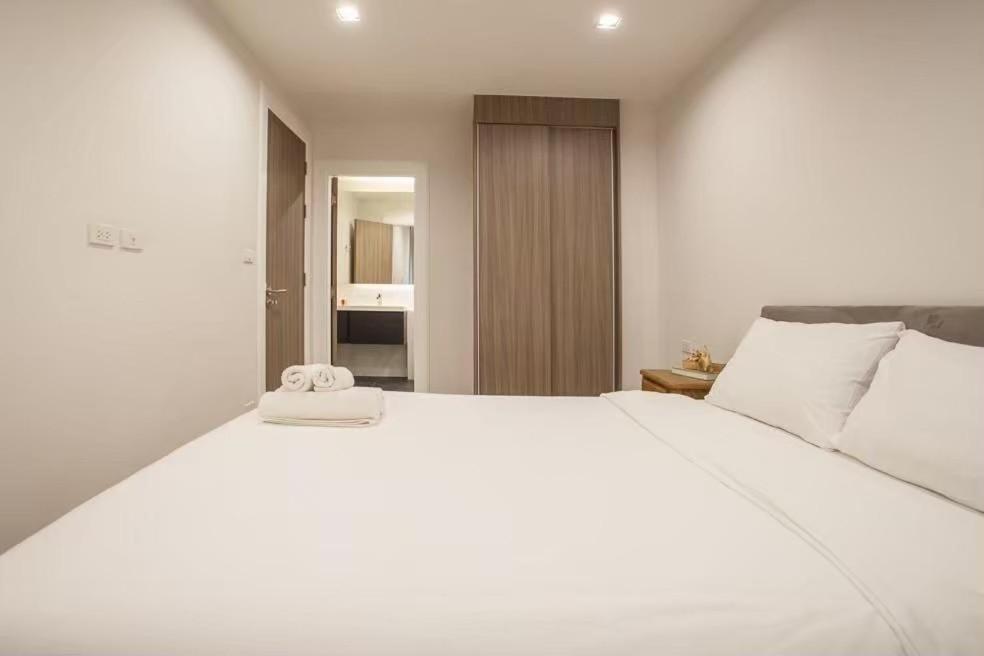The Sunshine Bangsaray Apartment