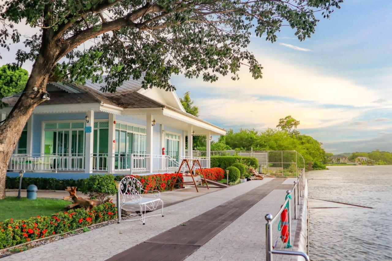 Tubtim Siam River Kwai Resort 4*