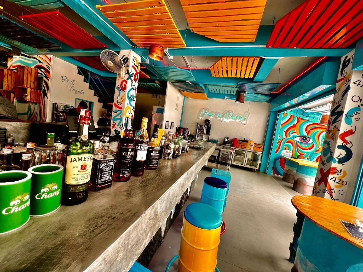 Hostel Bodega Krabi *