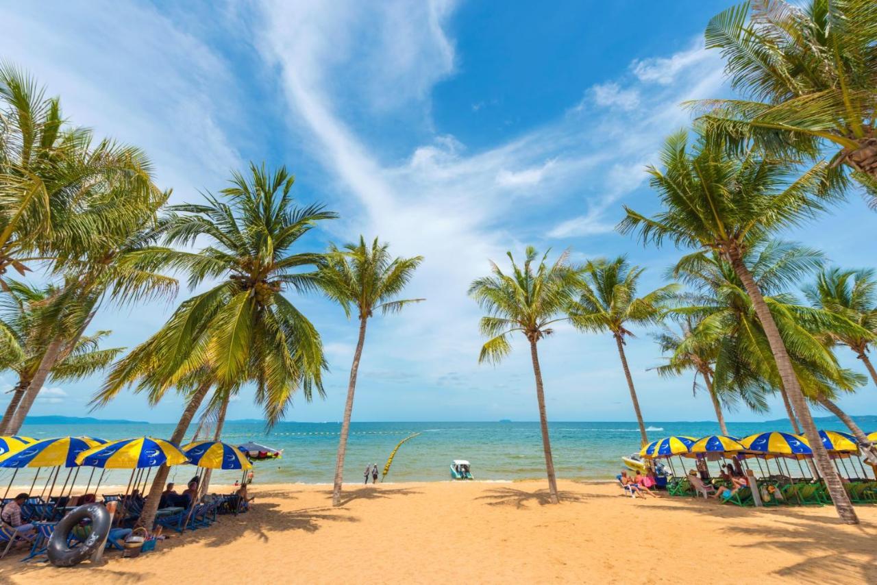 Hotel Happy - Beachfront Jomtien Beach