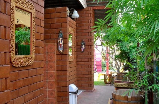 Irawadee Inn Mae Sot