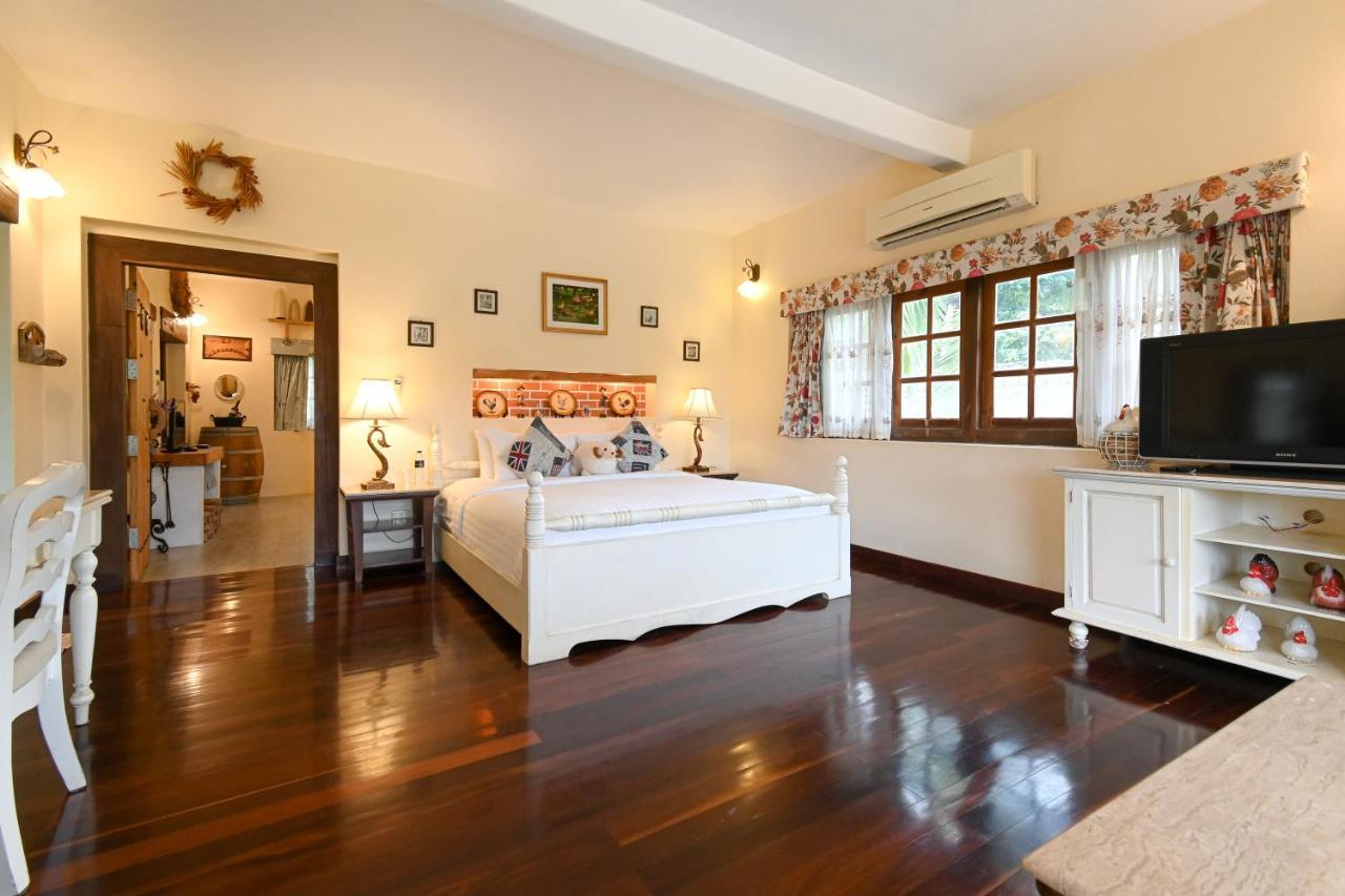 Resort Swiss Valley Hip Suan Phueng