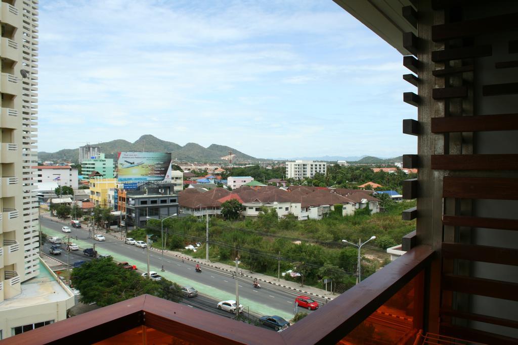 Beach Rocco Condominium Apartment *