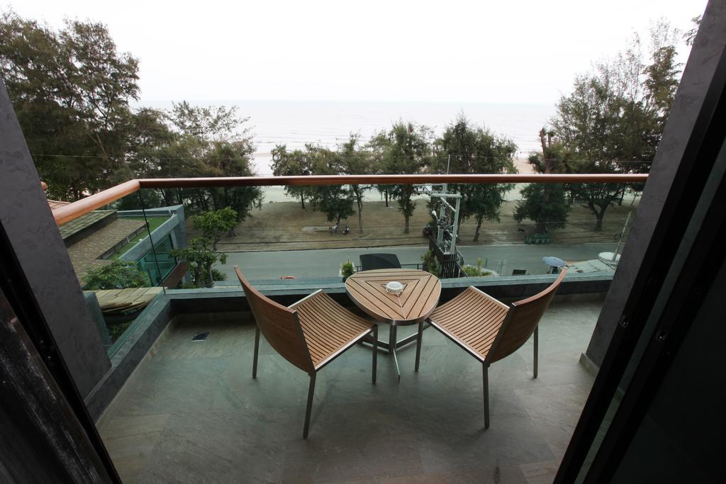 I Calm Resort Cha Am