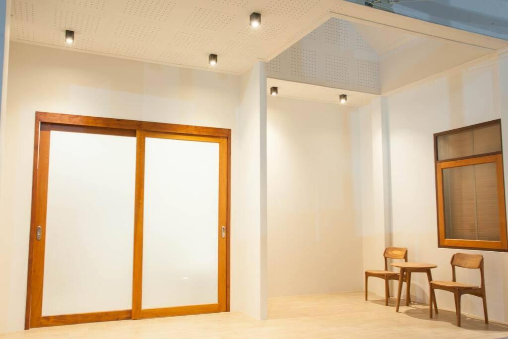 Chao Sam Ran Pool Villa: Beachfront Retreat In Phetchaburi Villa Haad Chao Samran