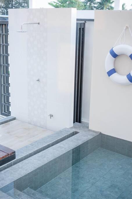 Chao Sam Ran Pool Villa: Beachfront Retreat In Phetchaburi Haad Chao Samran