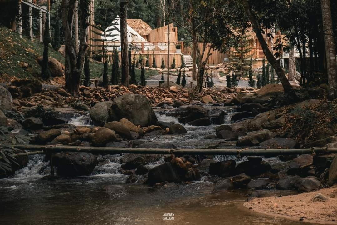 เดอะริเวอร์ แม่กำปอง The River Maekampong Chiang Mai Resort