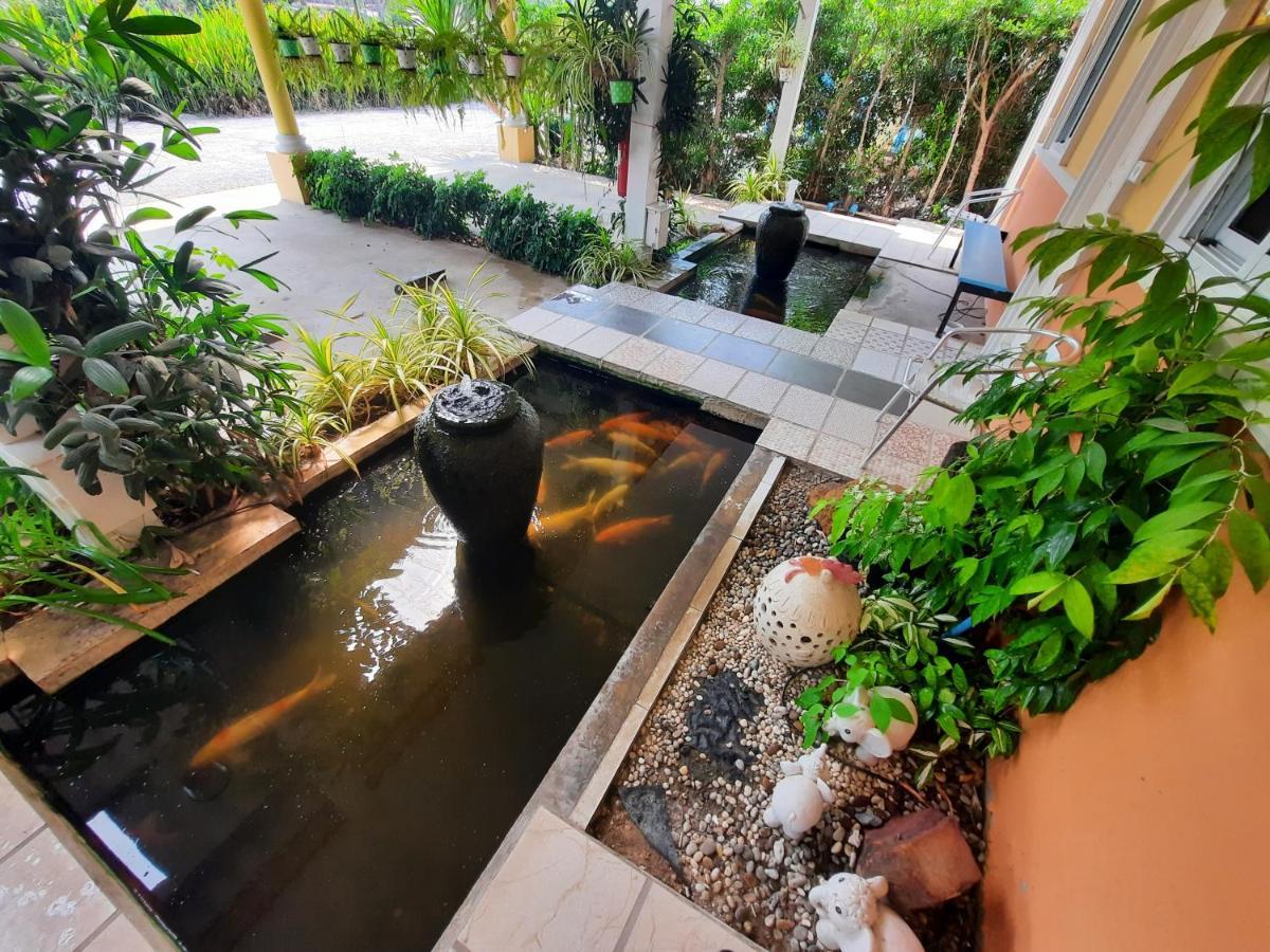 Resort Fancy Carp Cha-Am