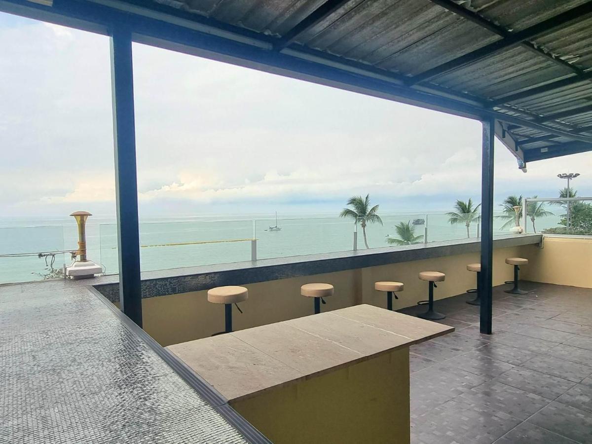 Happy - Beachfront Jomtien Beach