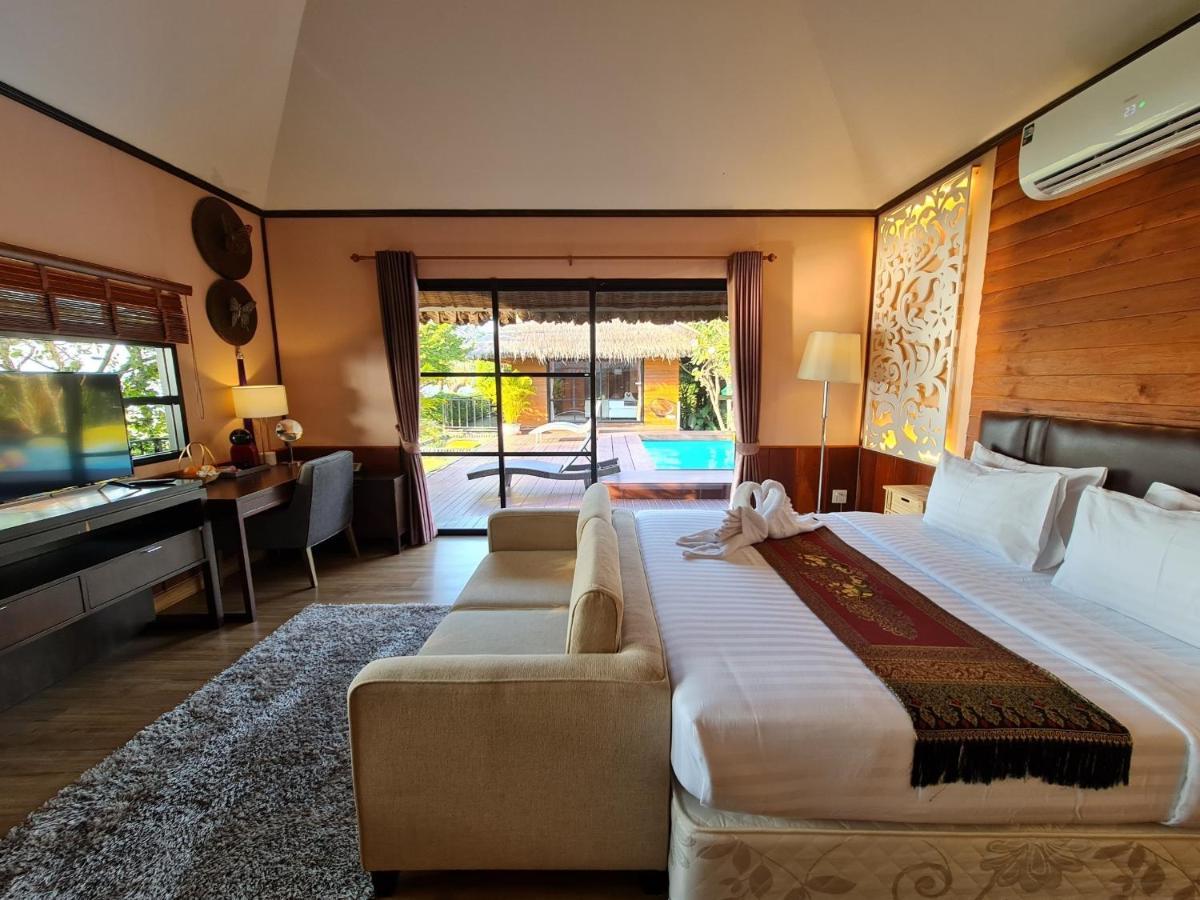 Naga Tara Boutique