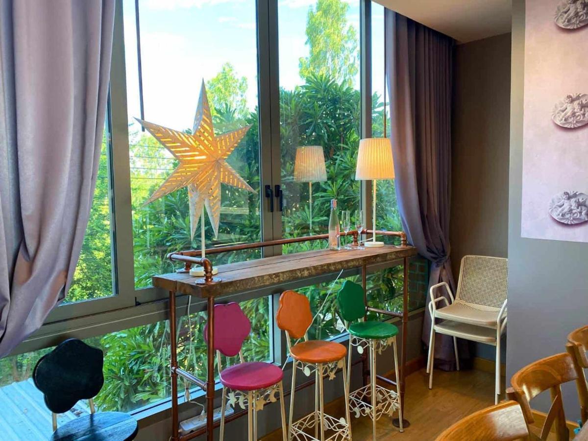 Sandbox Frontbeach Villa4 *