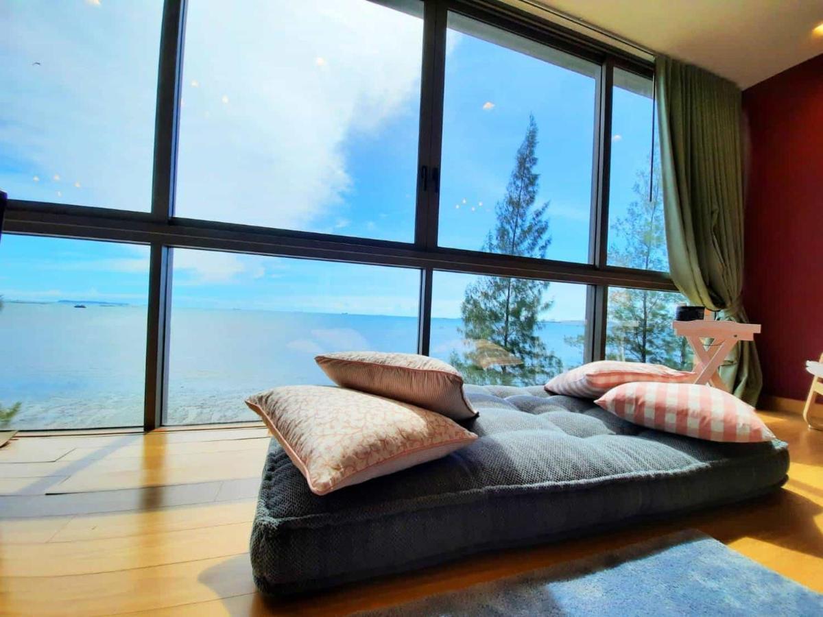 Sandbox Frontbeach Villa4 Bang Lamung