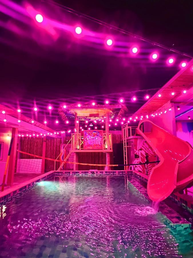 Slumber Party Krabi Hostel *