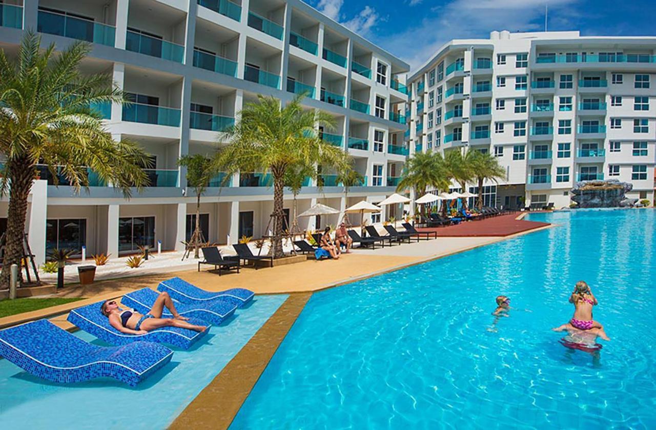 Grand Blue With Pool And Seaview Apartment