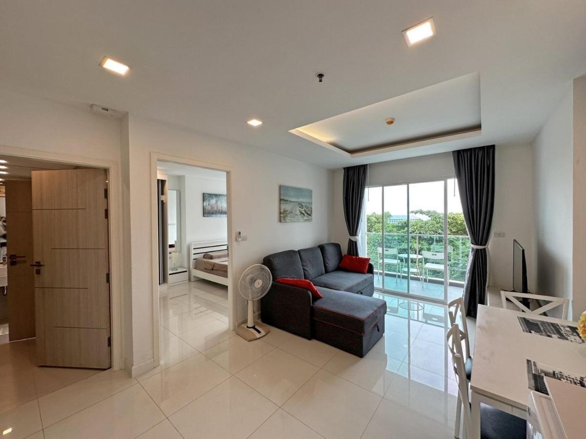 Apartment One Tower Seaview 66