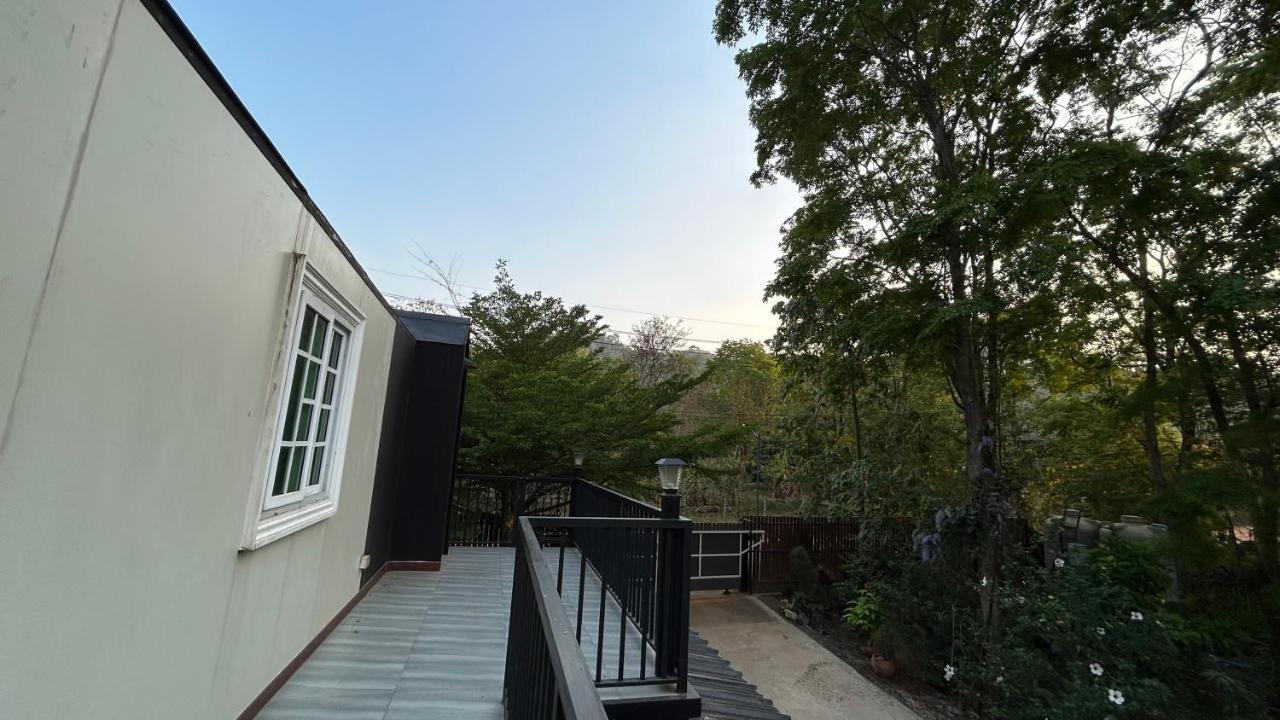 Lemoon House Khaoyai Mu Si