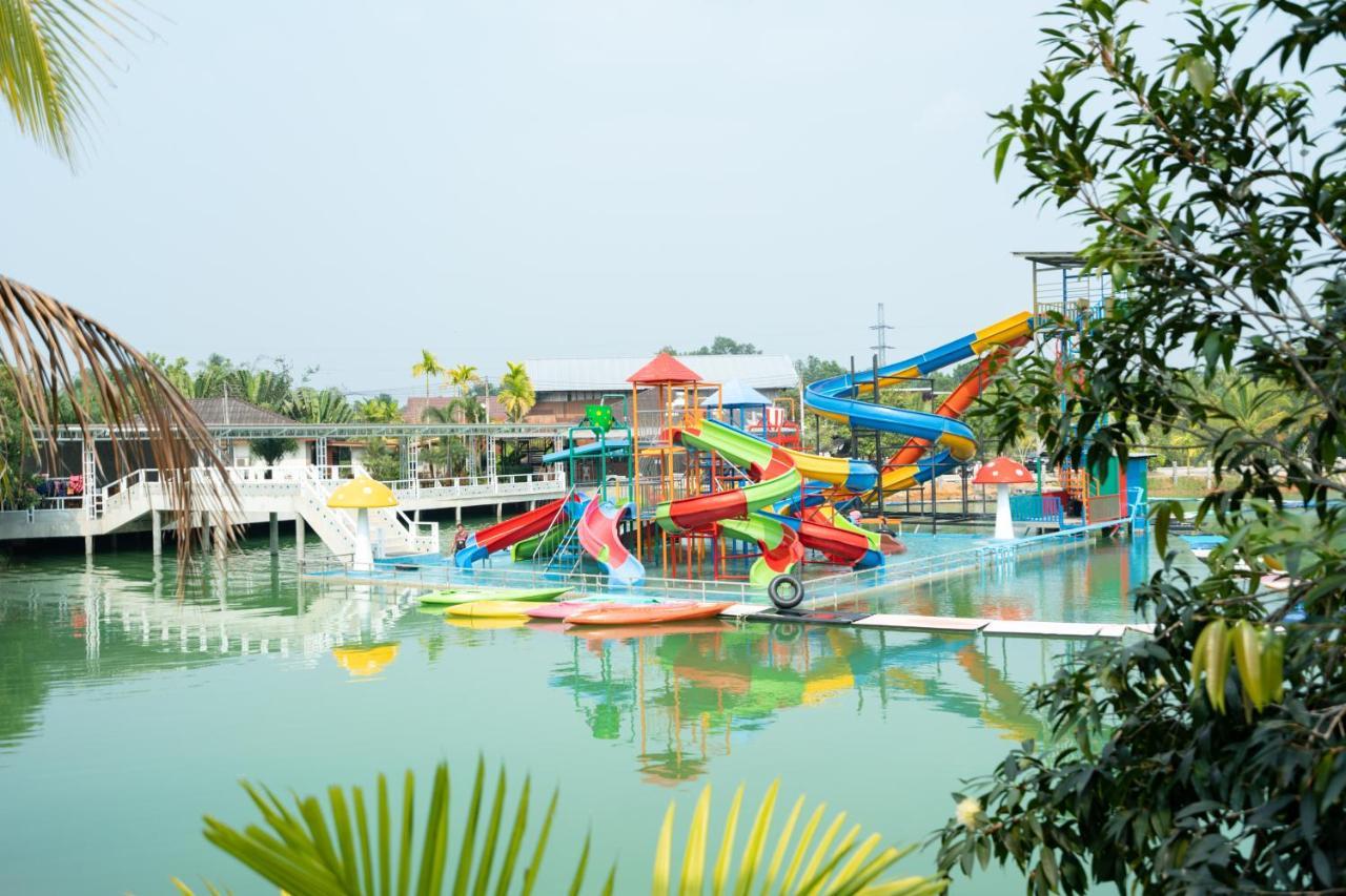 Resort Lamphurai Riverside And Spa 3*