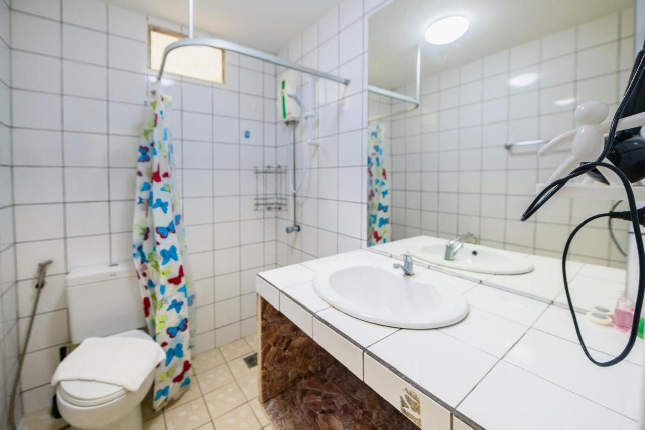 Happy Vikings - Beachfront Guest house