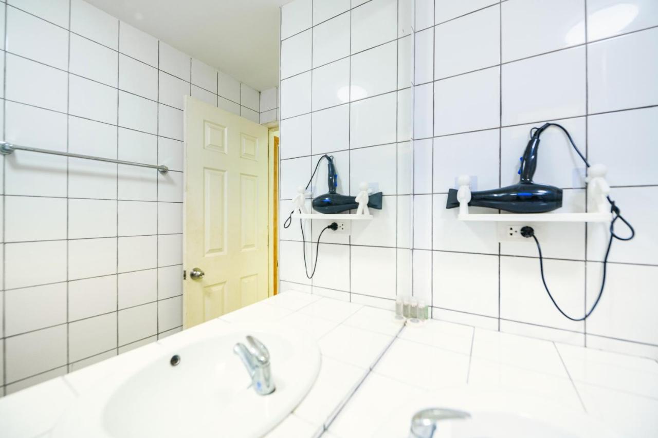 Happy Vikings - Beachfront Guest house 3*