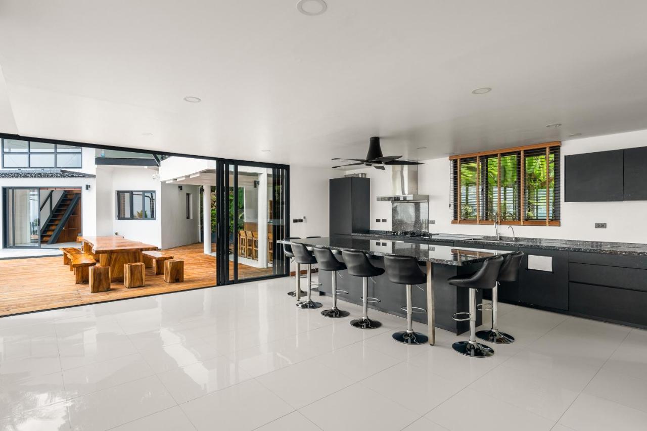 Infinity 600 M2 Sea View Haad Yao