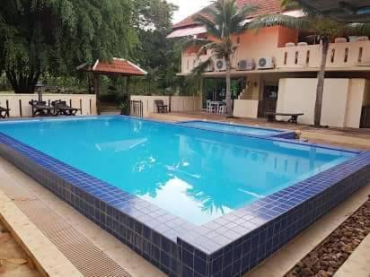 Chanchaolao Resort Chao Lao Beach