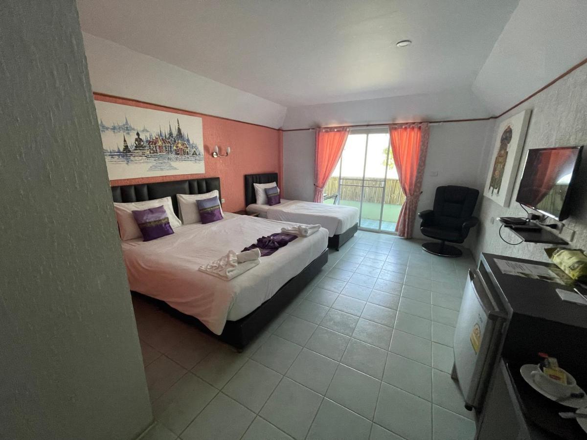 Samui Hotel 3*