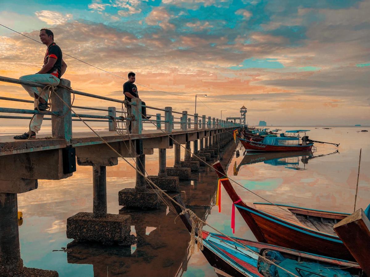 เกาะลิบงซันไรส์ Sunrise